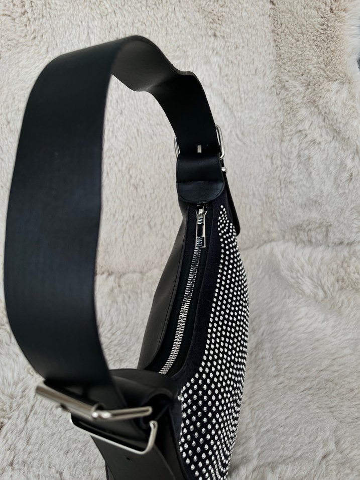 Siyah taş detaylı kol çantası - Görsel 2