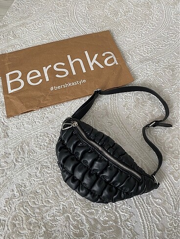 bershka canta