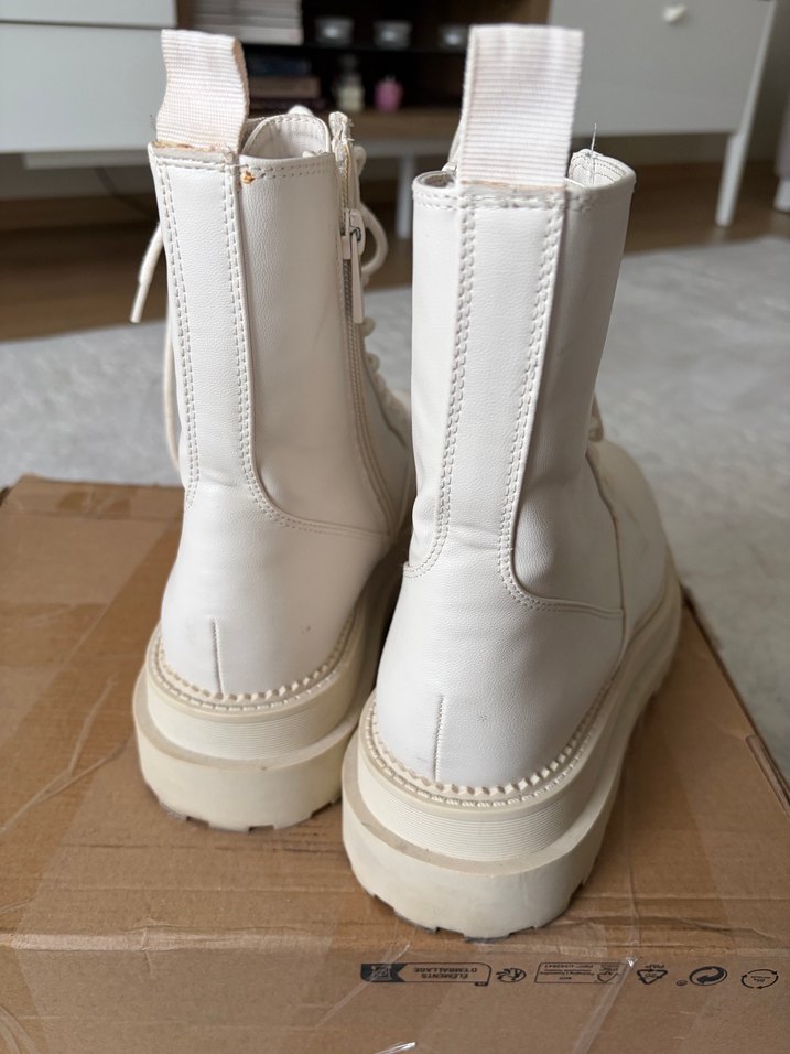 stradivarius bot - Görsel 5