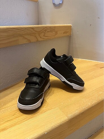 Adidas ayakkabı
