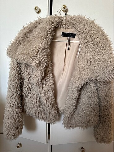 Zara astarlı yumuşak peluş kaban
