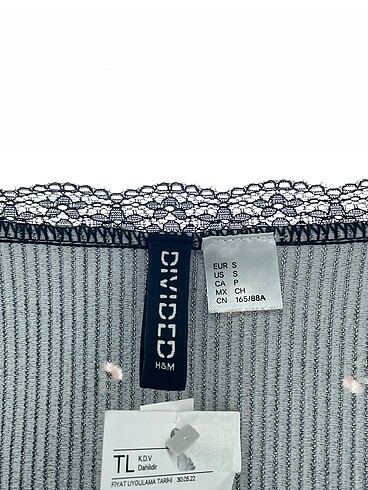 s Beden çeşitli Renk H&M Bluz %70 İndirimli.
