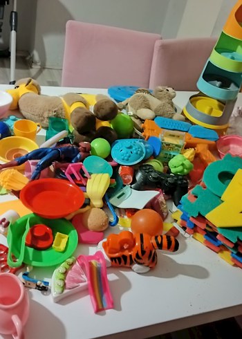 Renkli Çocuk Oyuncakları Seti