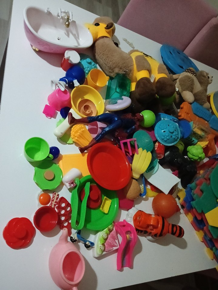 Renkli Çocuk Oyuncakları Seti - Görsel 3