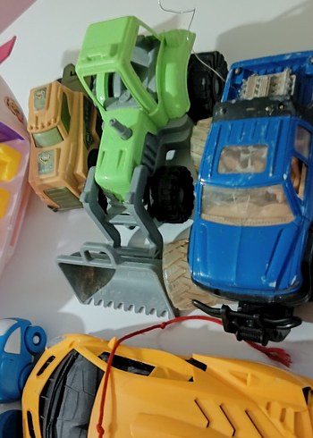 Renkli Oyuncak Arabalar Seti - Görsel 4