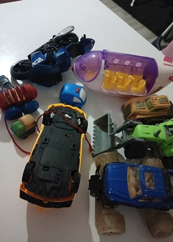 Renkli Oyuncak Arabalar Seti - Görsel 6