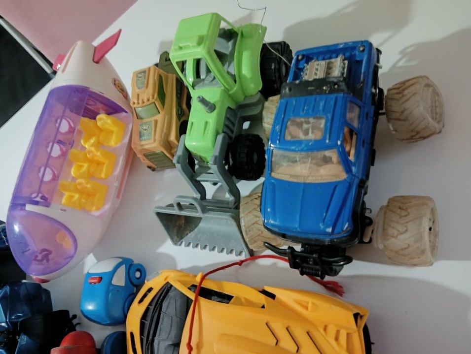 Renkli Oyuncak Arabalar Seti - Görsel 4