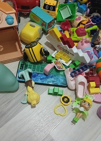 karisik toplu oyuncaklar arabalar - Görsel 8