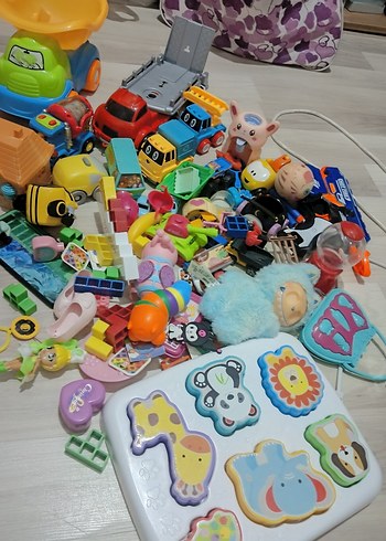 karisik toplu oyuncaklar arabalar - Görsel 2