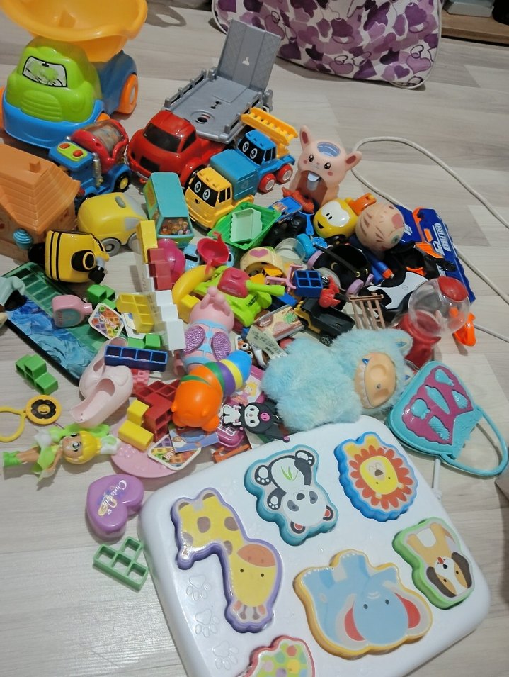 karisik toplu oyuncaklar arabalar - Görsel 2