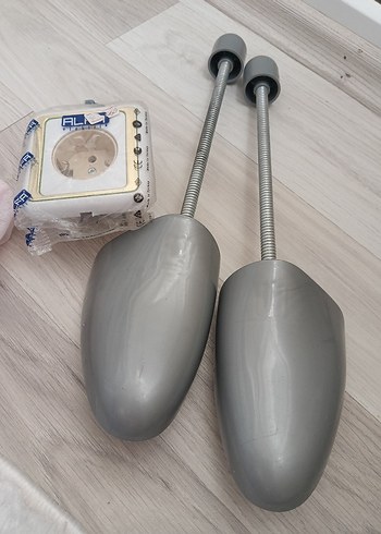 Gri Ayarlanabilir Ayakkabı Kalıbı - Görsel 2