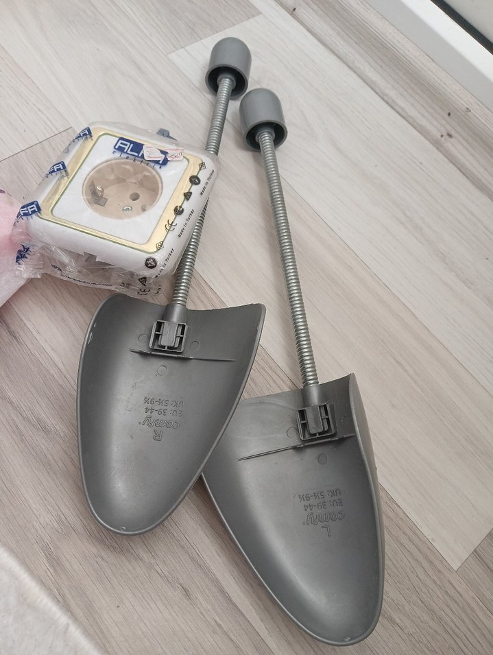 Gri Ayarlanabilir Ayakkabı Kalıbı - Görsel 3