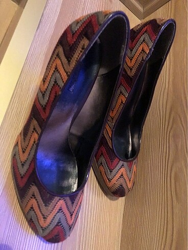 Bayan topuklu ayakkabı - Görsel 2