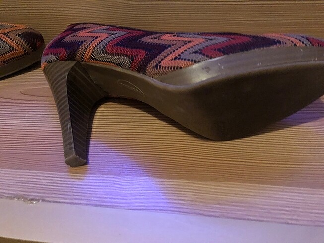 Bayan topuklu ayakkabı - Görsel 4