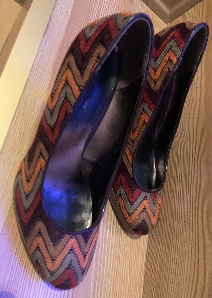 Bayan topuklu ayakkabı - Görsel 2