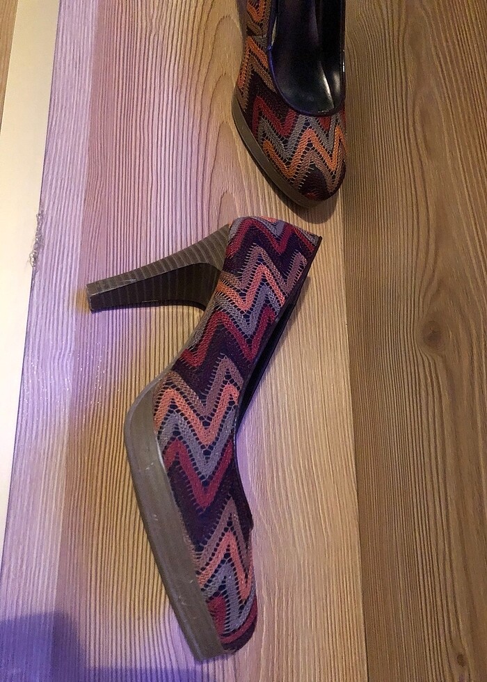 Bayan topuklu ayakkabı - Görsel 3