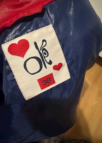 Kırmızı Kadın Şişme Yelek Fermuarlı - Görsel 2