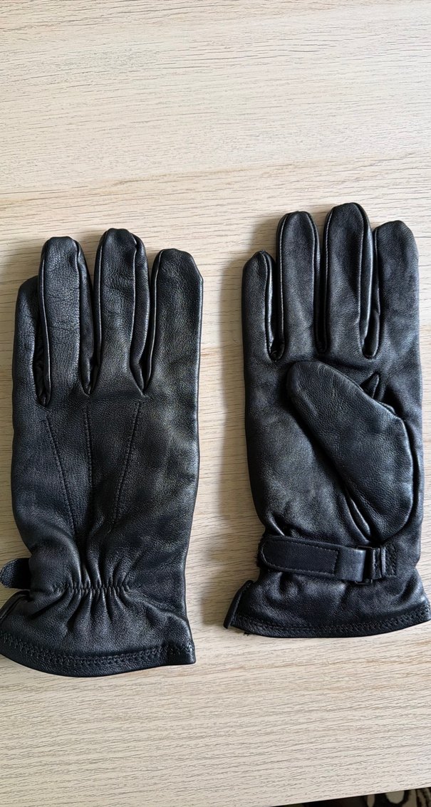 Tokalı Siyah Deri üniseks eldiven Sıfır ürün - Görsel 3