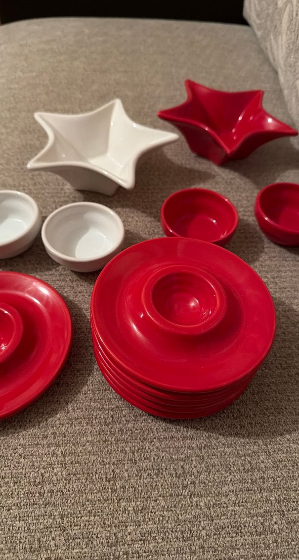 Kırmızı ve Beyaz Modern Tabak Seti - Görsel 3