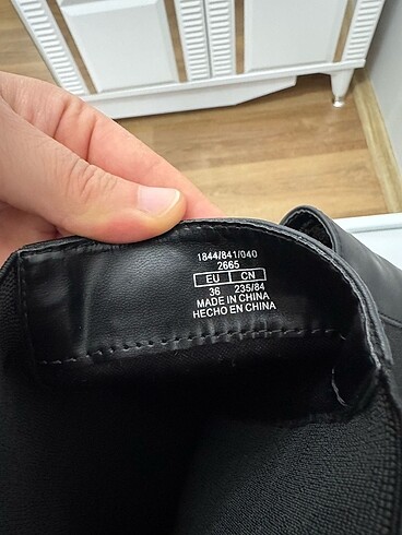36 Beden siyah Renk Orijinal pull&bear
