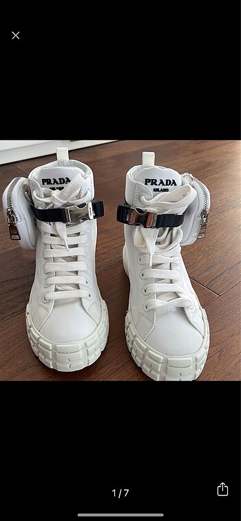 Prada sneaker