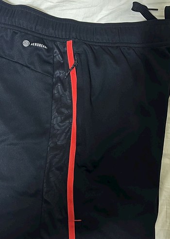 Erkek Siyah Spor Mini Şort Fermuarlı Cepli - Görsel 2