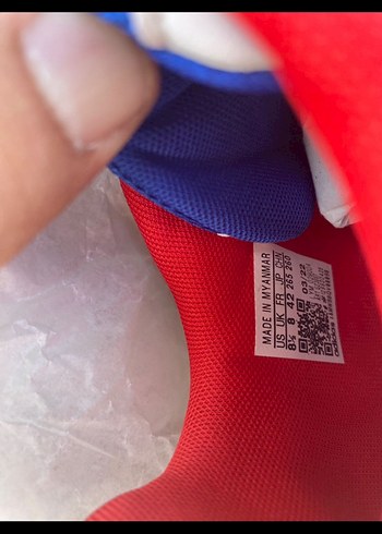 Renkli Baskılı Beyaz Adidas Ayakkabı - Görsel 2