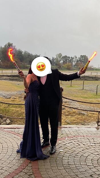 s Beden Nişan abiyesi tacı ile verilecektir 1 defa nişanda giyildi sapas
