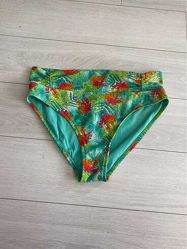 Yüksek bel bikini alt