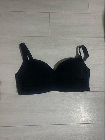 Bikini üst