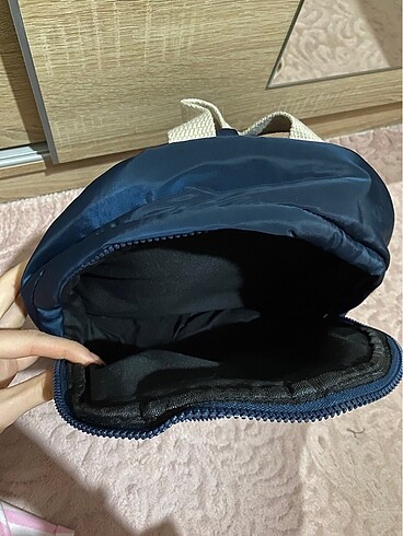 Beden Pull Bear sırt çantası