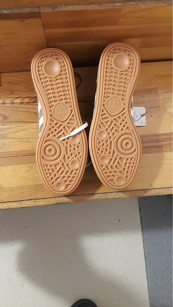 39 Beden Adidas Spezial ayakkabı
