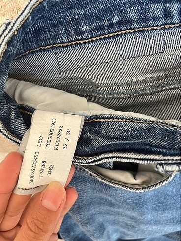 32 Beden mavi Renk Mavi jean beden 32/ 30