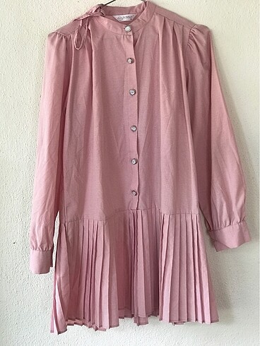 LC Waikiki Omuz volanlı Pile Detaylı Tunik
