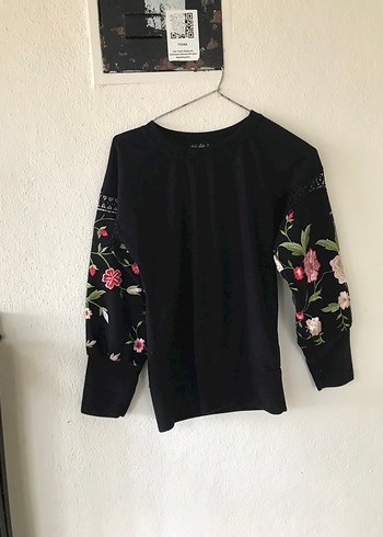 Kadın Nakışlı Siyah Bohem Bluz ve Lcw Tayt - Görsel 3