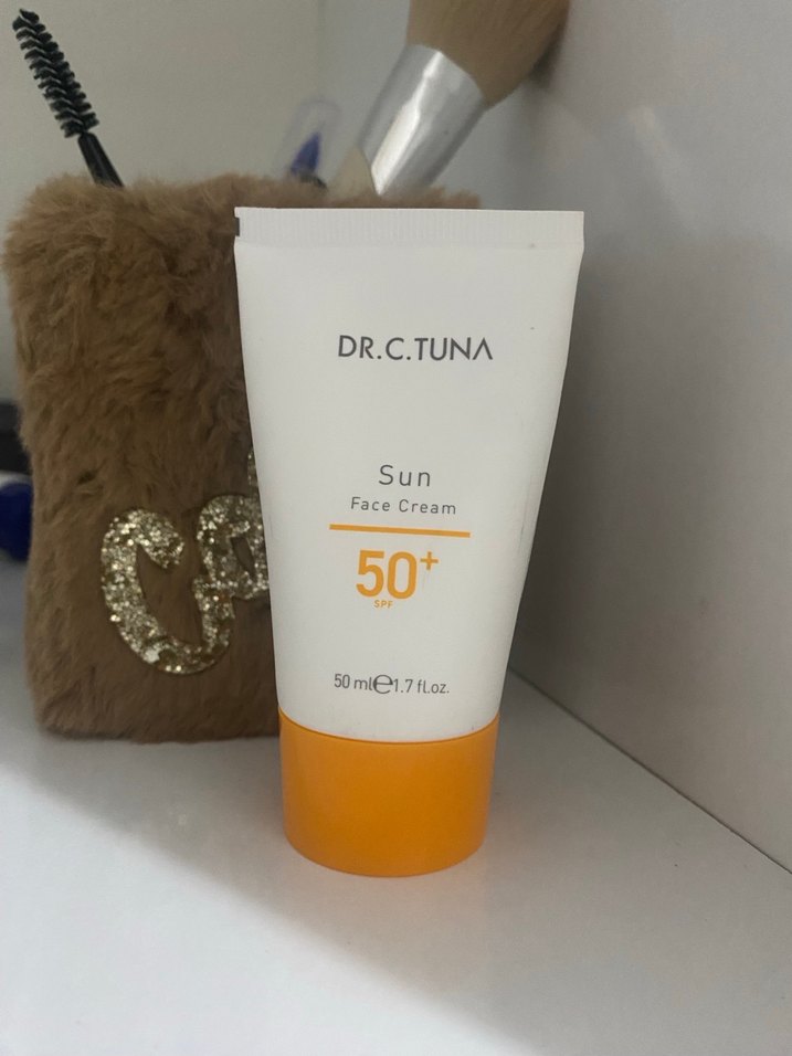 Farmasi DR.C.TUNA Güneş Koruyucu Yüz Kremi SPF 50+ - Görsel 2