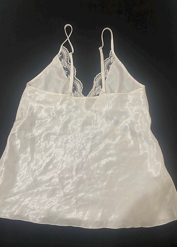 Beyaz Parlak Dantelli Askılı Vintage Pijama Üstü - Görsel 4