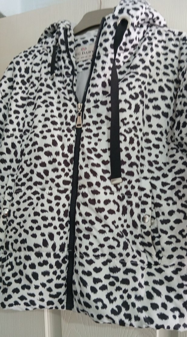 Kapüşonlu, Zebra Desenli Kadın Kısa Mont - Görsel 2