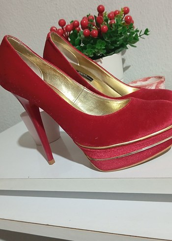 Kırmızı Süet Tokalı Yüksek Topuklu Stiletto - Görsel 2
