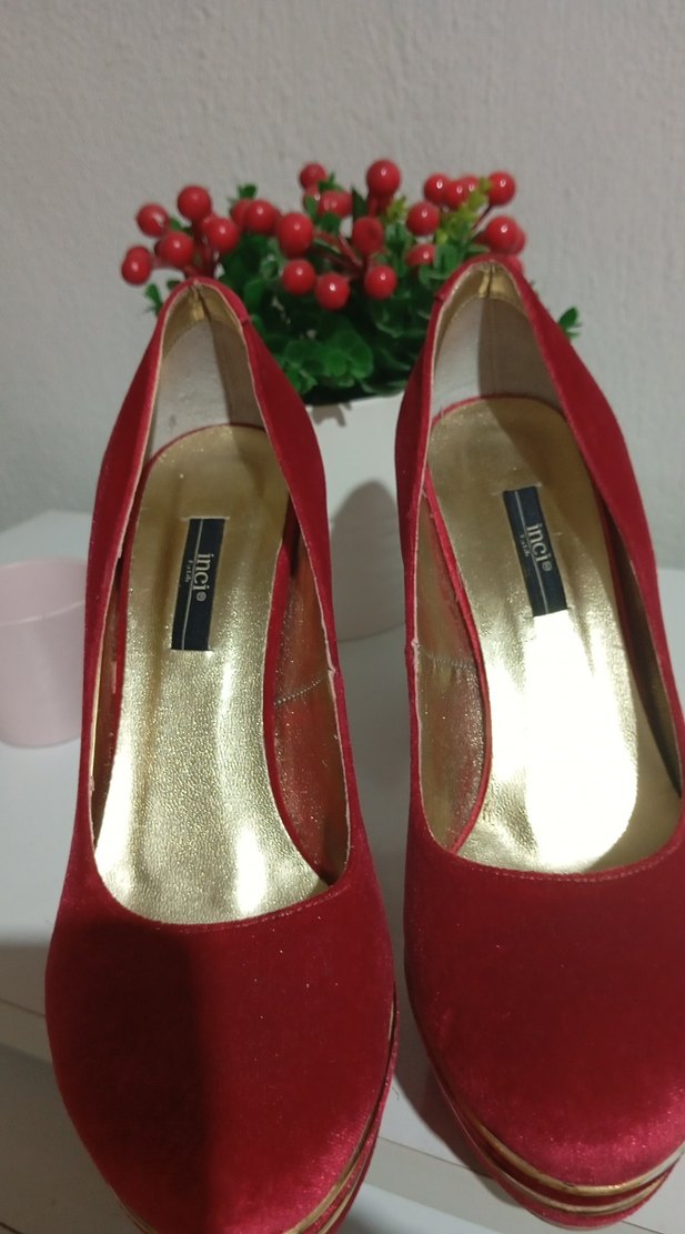 Kırmızı Süet Tokalı Yüksek Topuklu Stiletto - Görsel 3