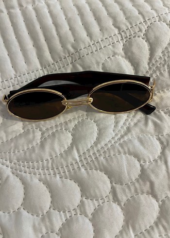 Klasik Zarafet Altın Tokalı Kadın Gözlüğü - Görsel 3