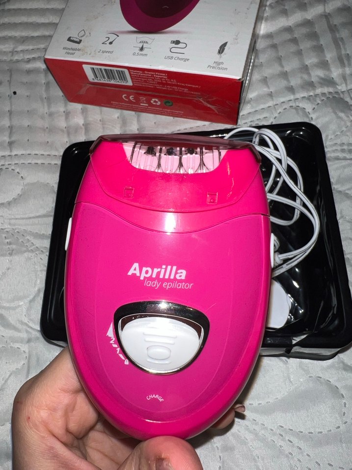 Aprilla AEP-7814 Şarjlı Pembe Epilatör - Görsel 3