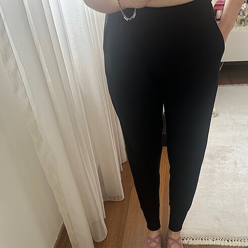 Zara eşofman altı siyah m beden