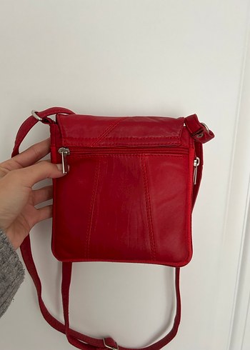 Prada Kırmızı Deri Fermuarlı Kadın Çanta