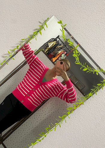Pembe Zebra Desenli V Yaka Salaş Hırka