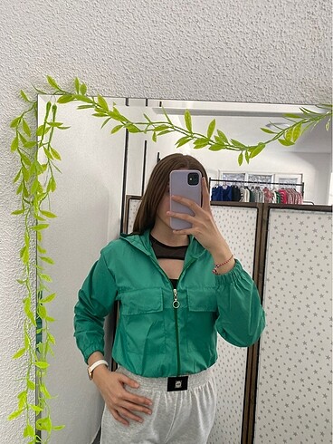m Beden yeşil Renk Crop yağmurluk