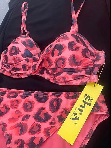 38 Beden çeşitli Renk Bikini takımı