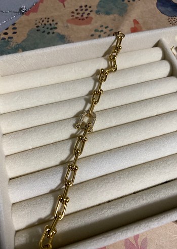 Altın Renk Zincir Detaylı Bileklik - Görsel 2