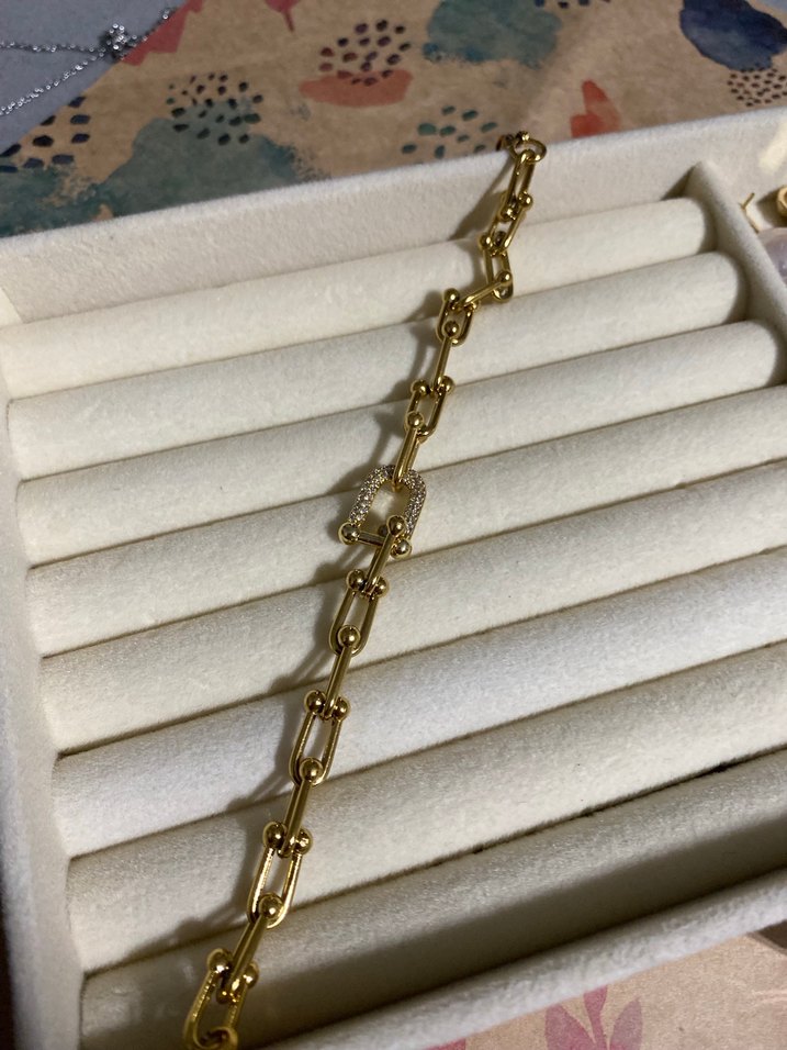 Altın Renk Zincir Detaylı Bileklik - Görsel 2