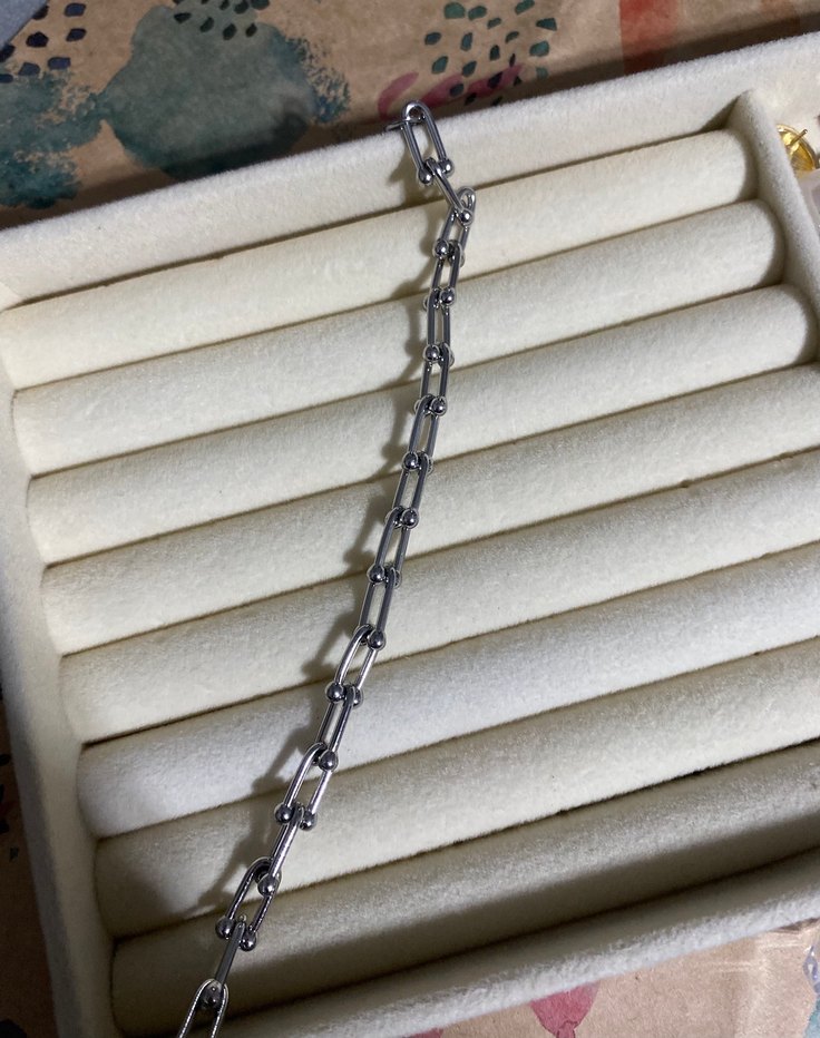 Gri Zincir Detaylı Minimalist Çelik Kadın Bileklik - Görsel 2